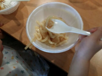 食事の自立に 先割れスプーン すくう と 刺す が介助量を減らす